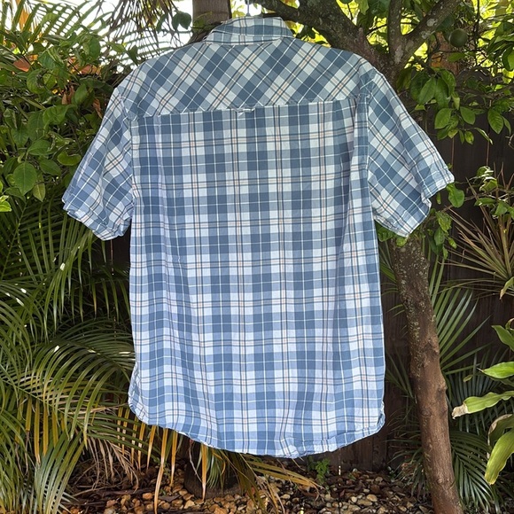 HURLEY Plaid Button Up Mens Shirt size large - Picture 2 of 8